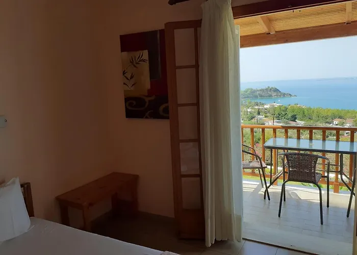 Mediterranean 公寓式酒店 拉瑟